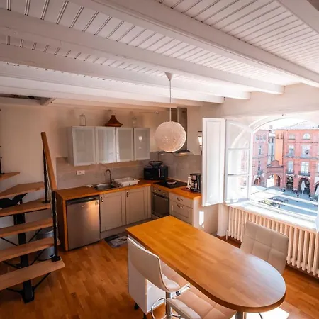 Pause Sur La Place Royale