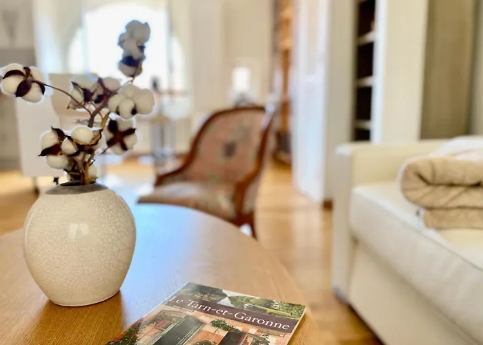 Апартаменты Pause Sur La Place Royale